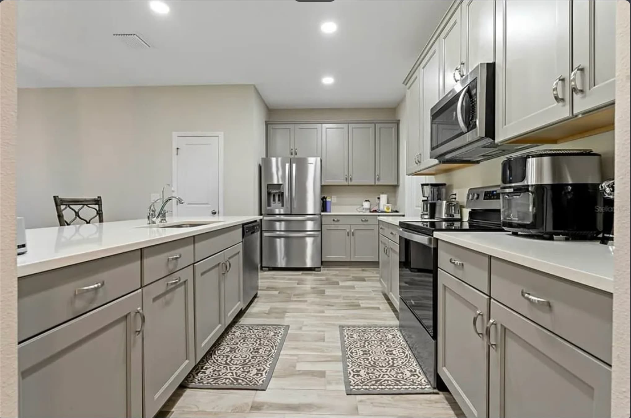 Building Photo - 9668 Sweetwell Pl
