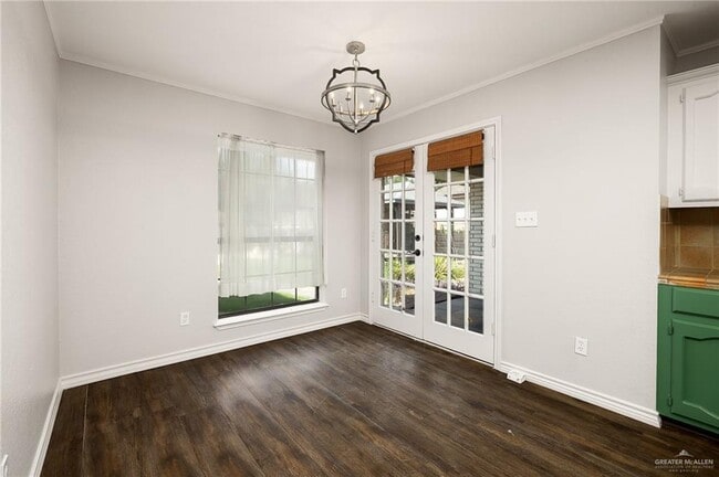 Building Photo - 1701 Terrace Dr