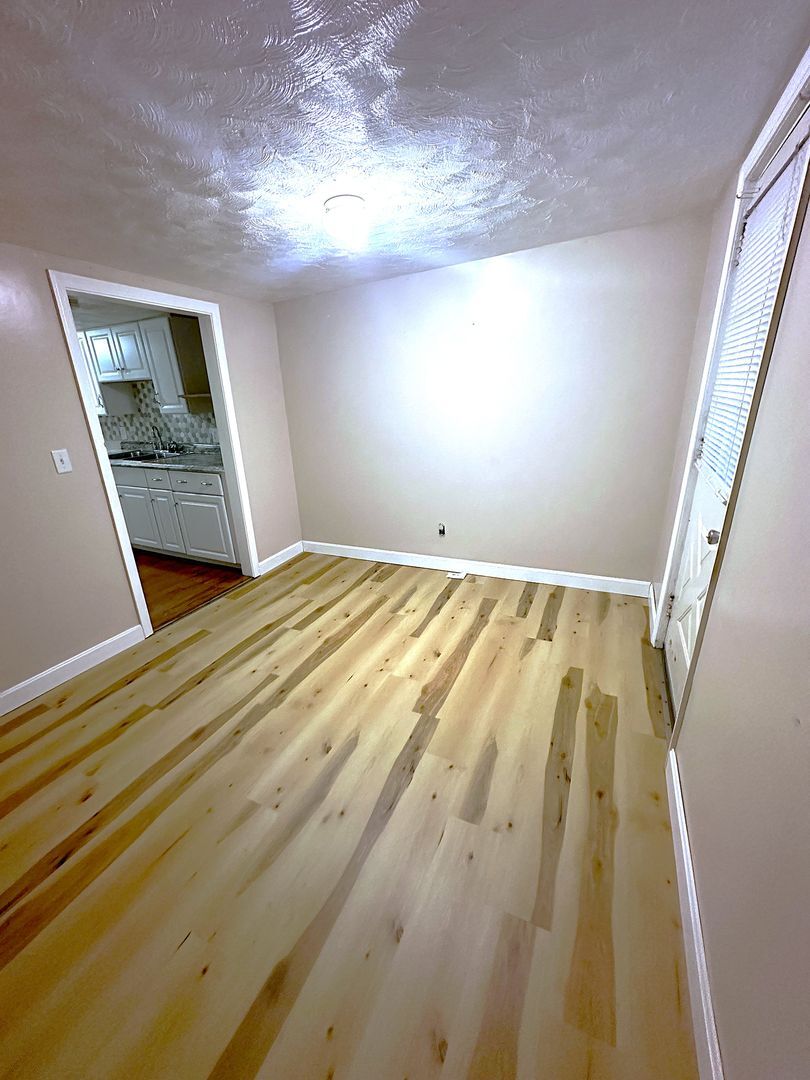 Building Photo - 1-7 Old Mendon Street