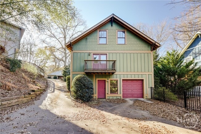 Building Photo - 145 Hendrix Ave