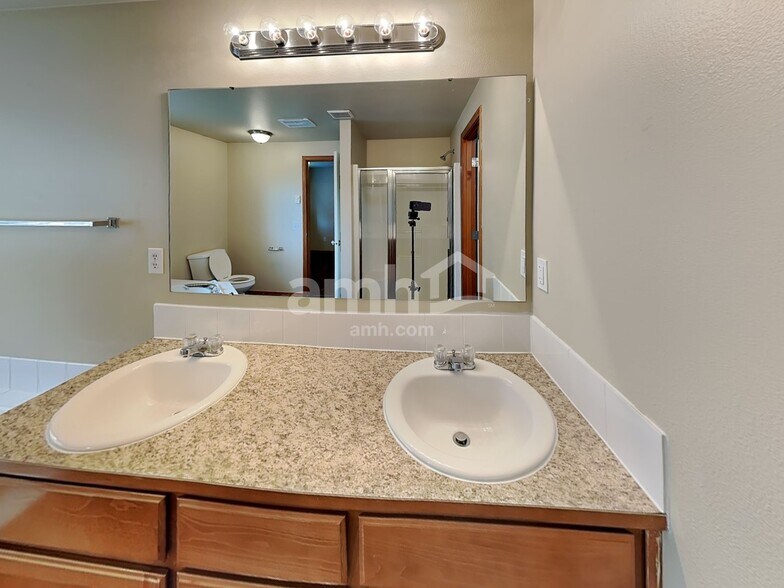 Building Photo - 5209 166th St Ct E