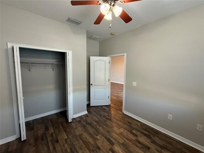 Building Photo - 5612 Aral Dr