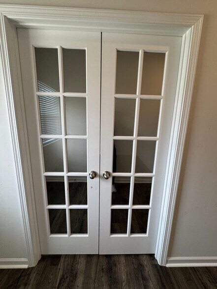 Office on main level - 406 Blue Aspen Dr