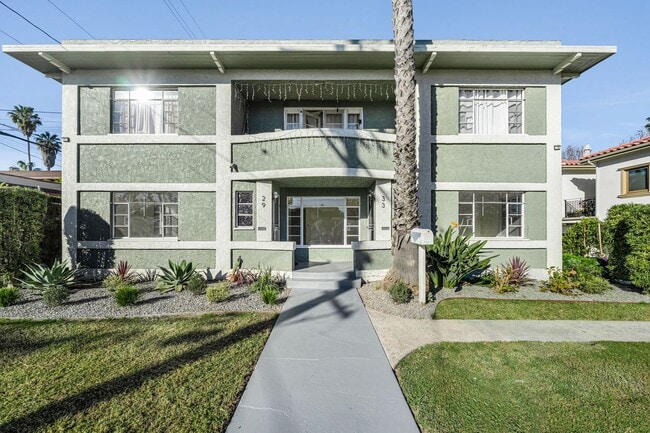 Building Photo - 35-35 Kennebec Ave