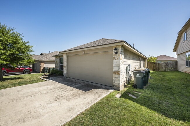Building Photo - Charming 3-Bedroom with 2 Baths Cottonwood...