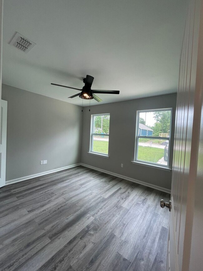 Building Photo - 91 Cloer Ln