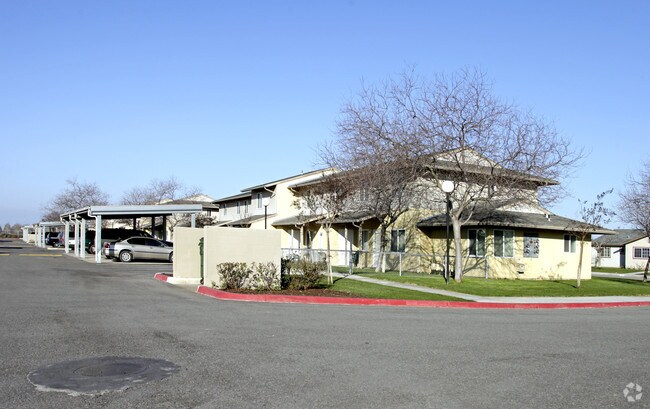 Primary Photo - Poplar Grove Apartments