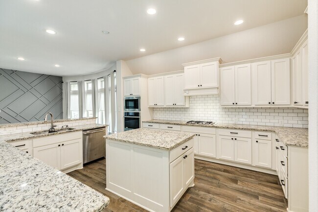 Building Photo - 10318 Granite Ct
