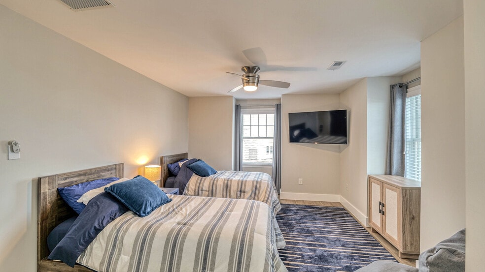 Building Photo - 9100 Atlantic Ave