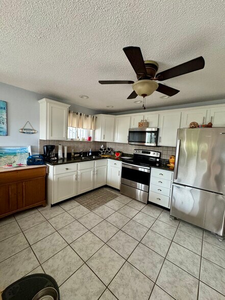 Building Photo - 5 Duston Ave