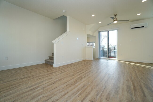 Building Photo - 4621 N Iota Ln