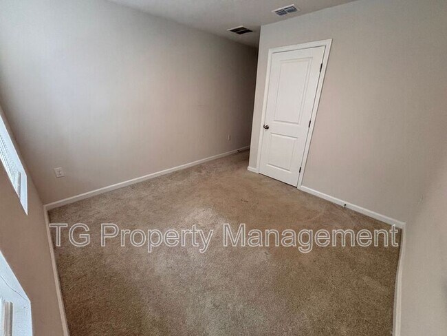 Building Photo - 2512 Sadler Trce Wy