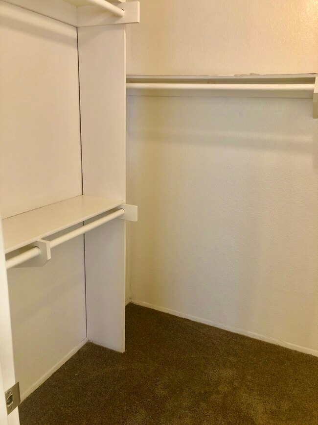 Building Photo - 3606 1st Ave