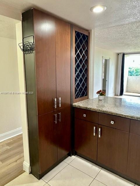 Building Photo - 10000 NW 80th Ct