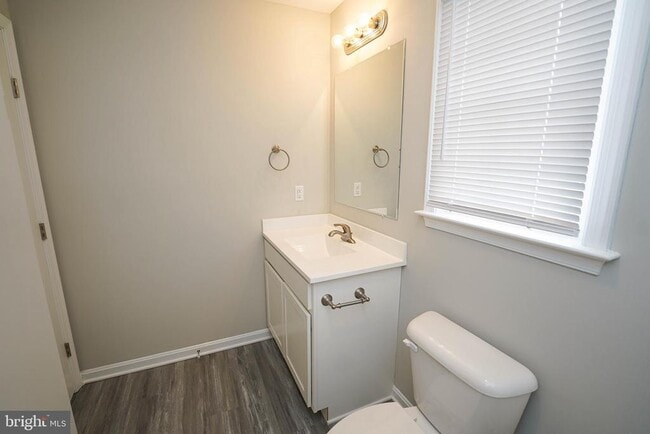 Building Photo - 2007 S Old Mill Dr