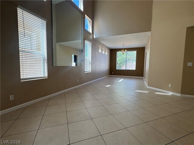 Building Photo - 816 Canterbury Cross Pl