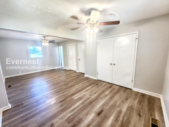 Building Photo - 807 Mountain Creek Church Rd NW