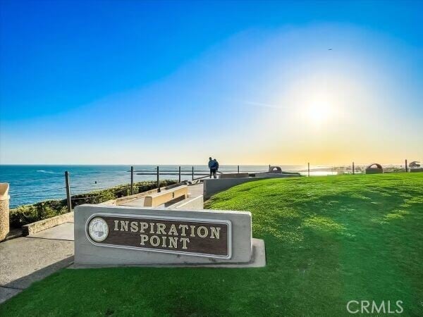 Building Photo - 512 Jasmine Ave