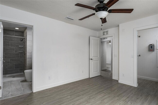 Building Photo - 208 Cape Harbour Loop