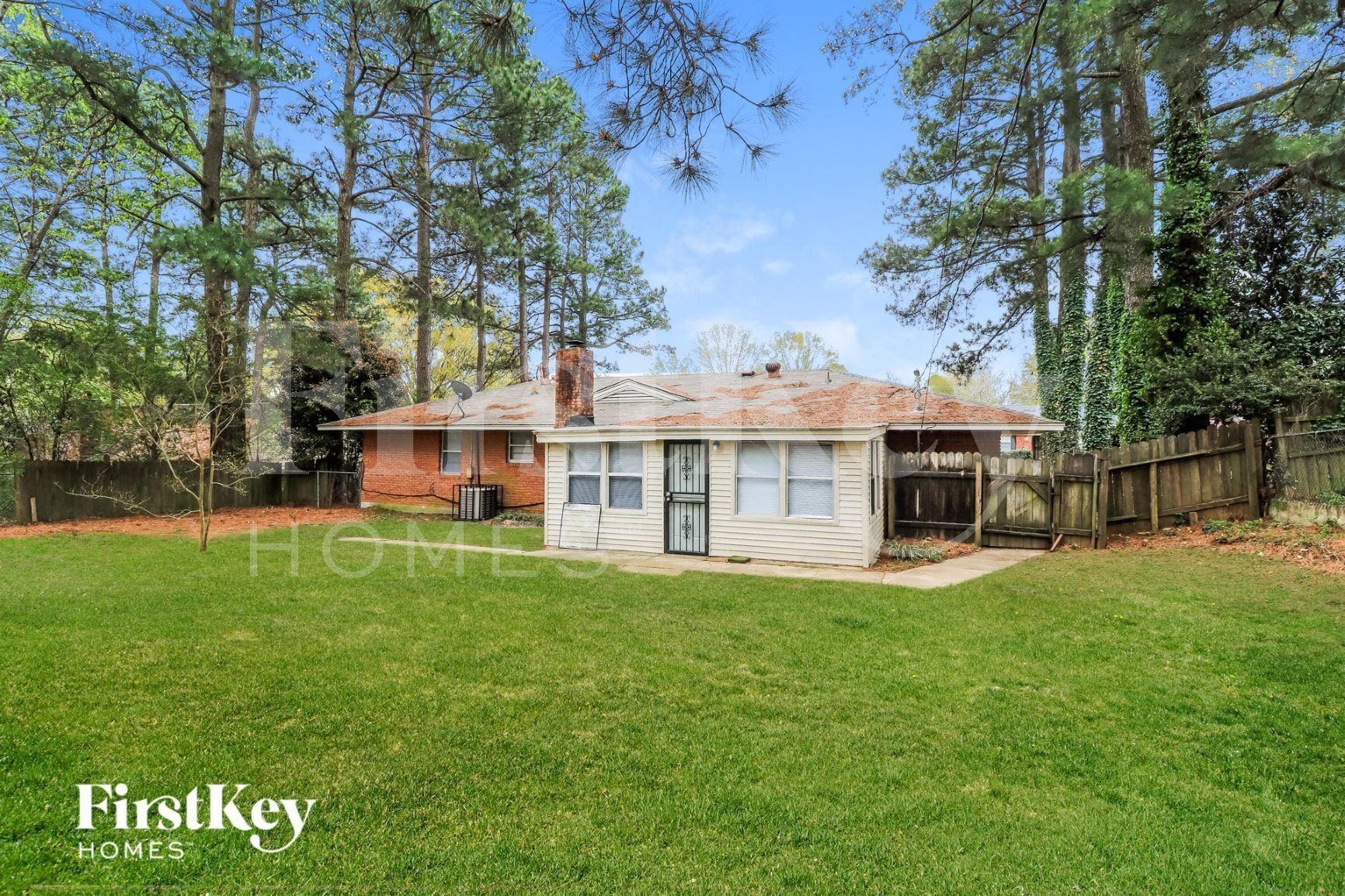 Building Photo - 5124 Blueridge Dr