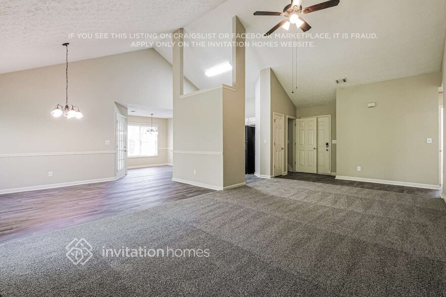 Building Photo - 2604 Carolina Ct