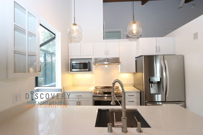 Building Photo - Chic Piedmont Pines Three Bedroom Home Coming Soon!