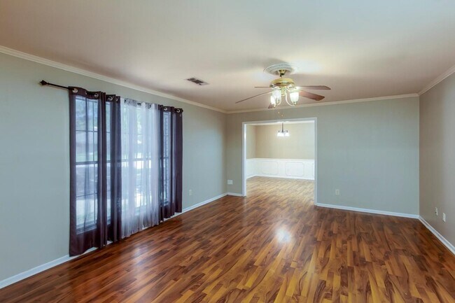 Building Photo - 1510 Belvedere Dr