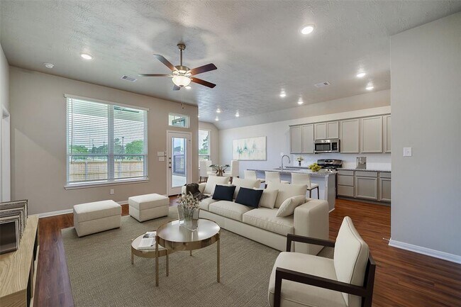 Building Photo - 1026 Tomball Downs Dr