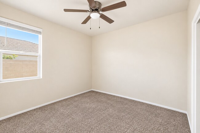 Building Photo - 1317 W Byrd Ave