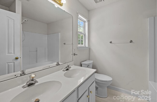 Building Photo - 13403 Michael Lynn Rd