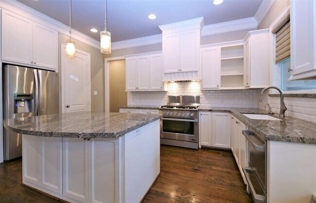 Building Photo - 1213 Althea Dr