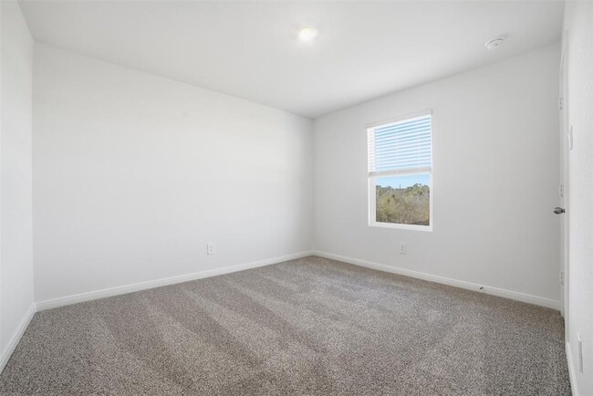 Building Photo - 246 Shenandoah Dr