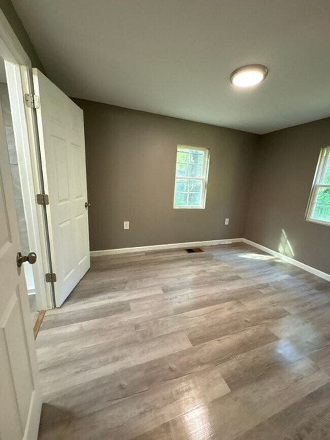 Building Photo - 63 Co Rd 4050