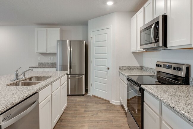 Building Photo - Spacious 4-Bedroom Home - Cambria