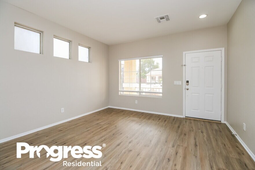 Building Photo - 1958 E Dublin St