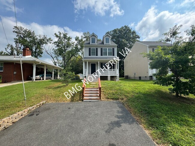 Building Photo - 8509 Engleside St