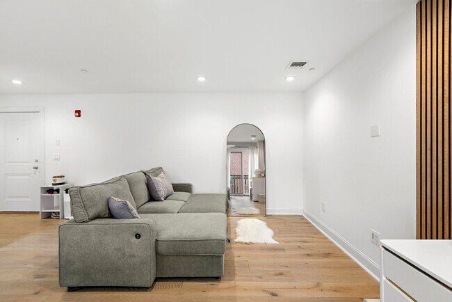 Building Photo - 2716 Palisade Ave