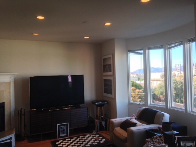 Building Photo - 2131 Greenwich St