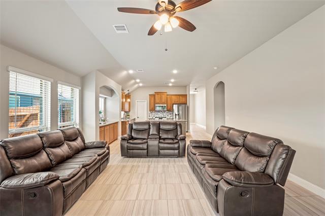 Building Photo - 1336 Fox Gln Trl