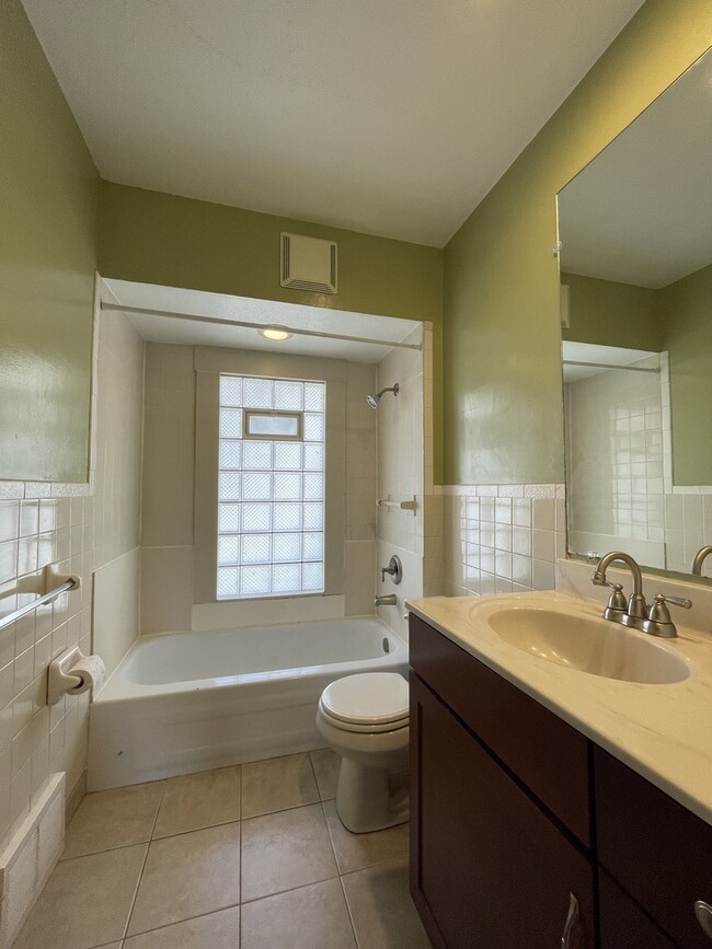 Bathroom - 1895 W 73rd St