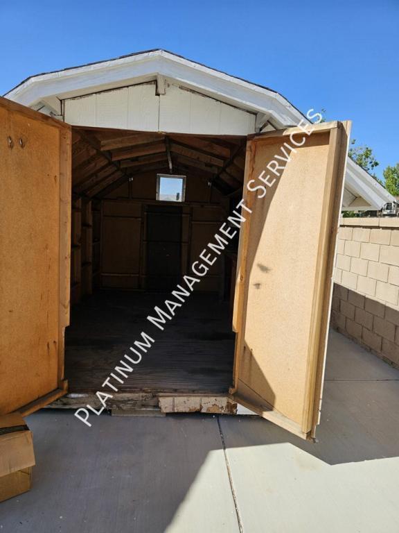 Building Photo - 4206 E Ave Q14