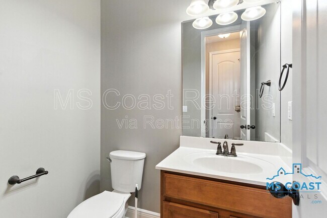 Building Photo - 17194 Palm Ridge Dr