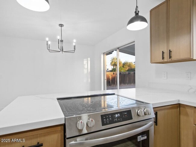 Building Photo - Mesa remodeled home