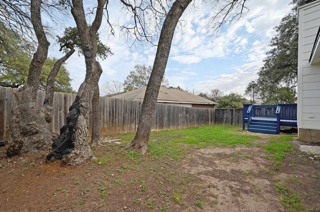 Building Photo - 2028 Kaiser Dr