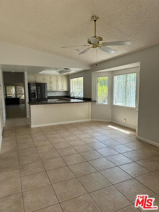 Building Photo - 40353 Sugar Bush Ct