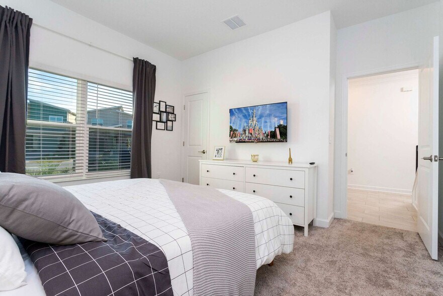 Building Photo - 4379 Scene Ln