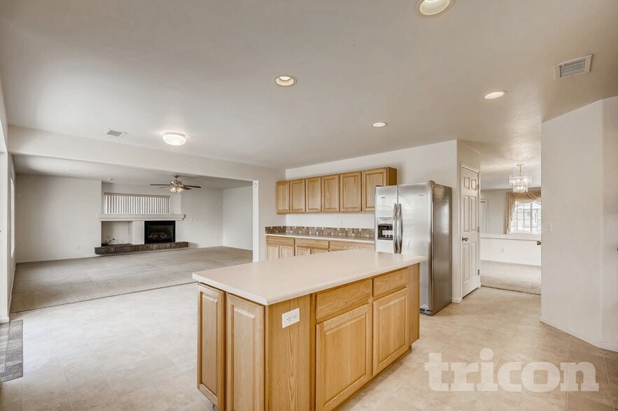 Building Photo - 11858 Idalia St