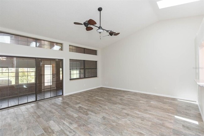 Building Photo - 6541 Brentwood Dr.