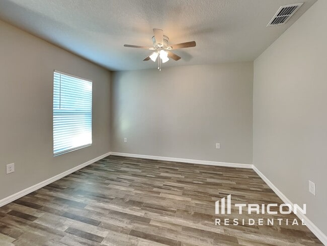 Building Photo - 12547 Shafton Rd