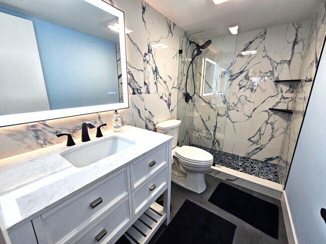 Building Photo - 1357 NE Ocean Blvd